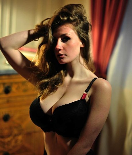 Nora Isabel sex onlyfans