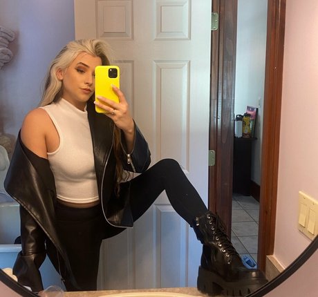 Sweeettails onlyfans x