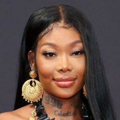 Summer Walker onlyfans explicit content