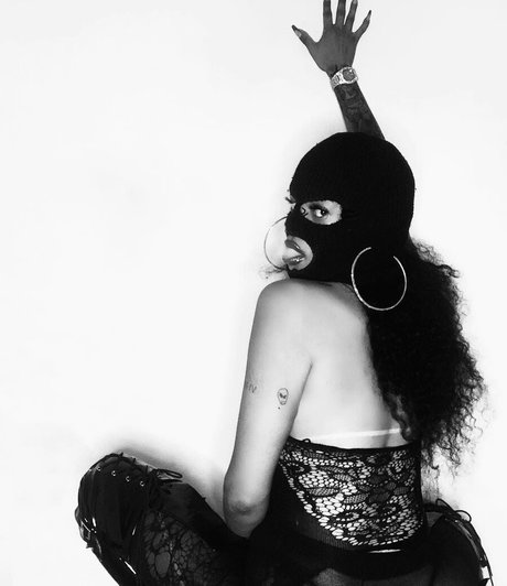 Carla Amaral topless onlyfans