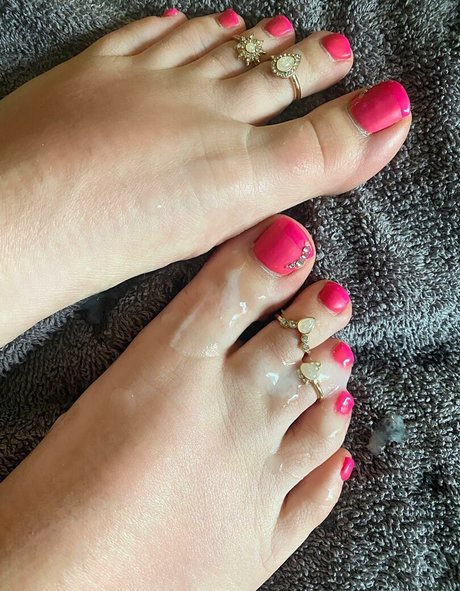 melerdy onlyfans leaked tits