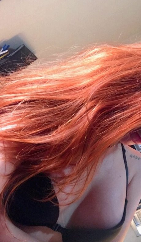 Nicky Oberlin nudes only fans