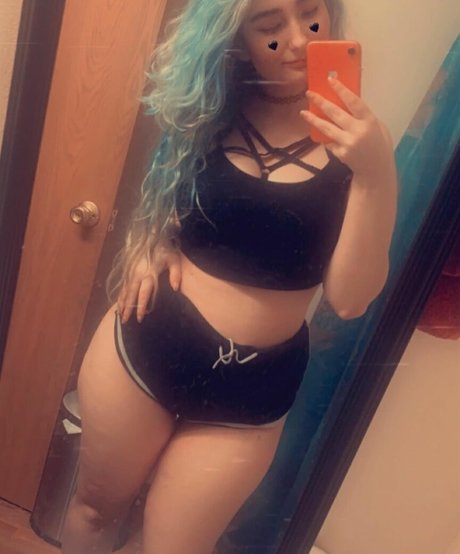 Juliexwolfe only fans.