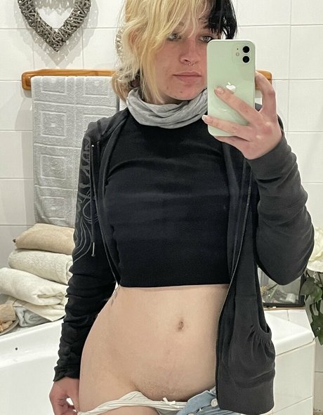 Skye Wilson onlyfans sex tape