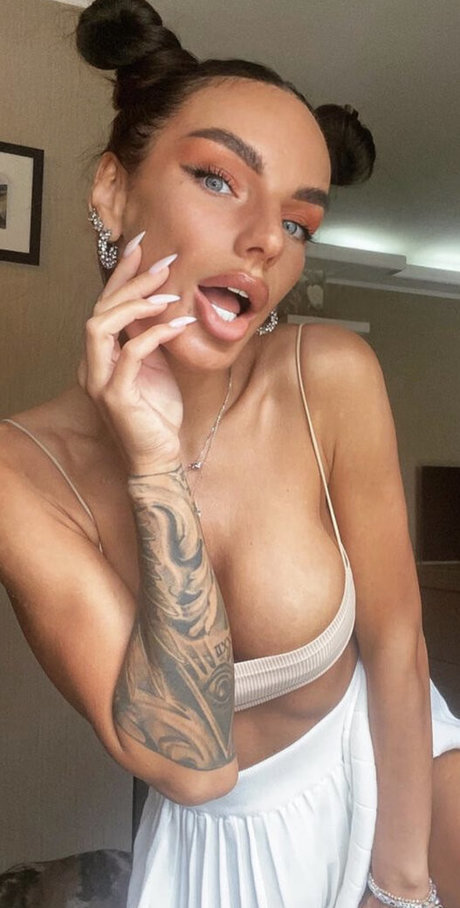 Alisa in wonderland onlyfans naked leak