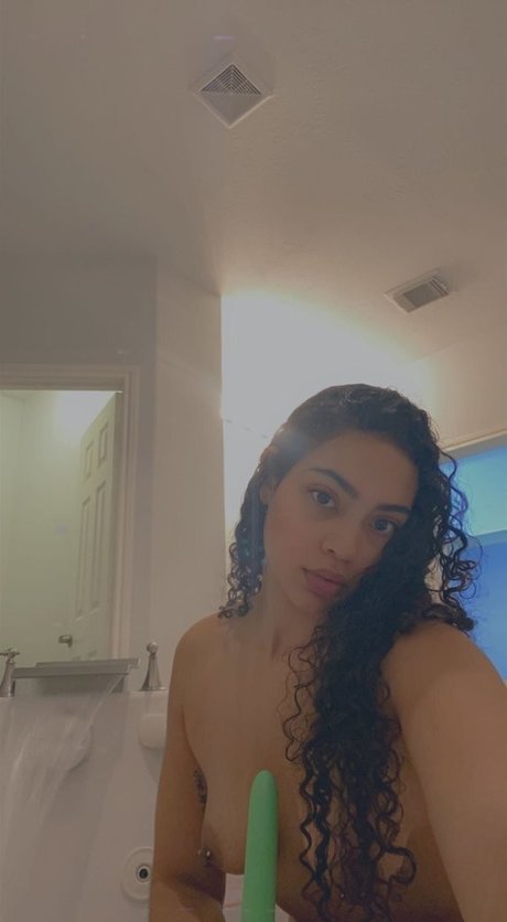 Babymilan onlyfans pictures