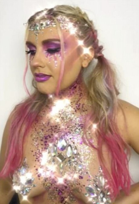 Ella Henderson onlyfans content type