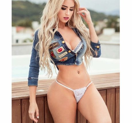 Daiane Novais leaked onlyfans.