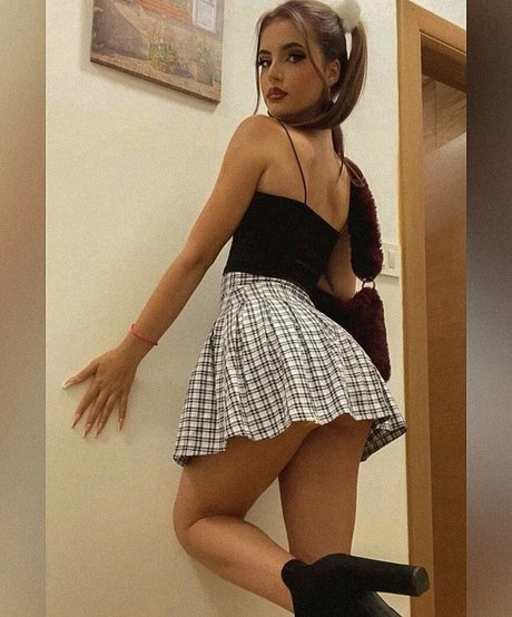 videnovicka naked onlyfans