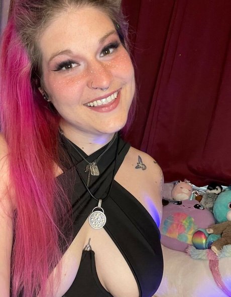 QuinNight nude porn onlyfans