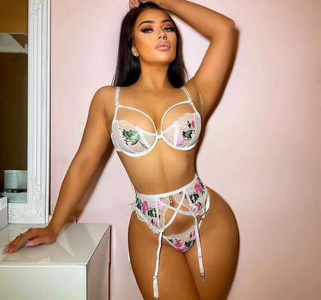 Kate Isobel Daisy leaked only fans