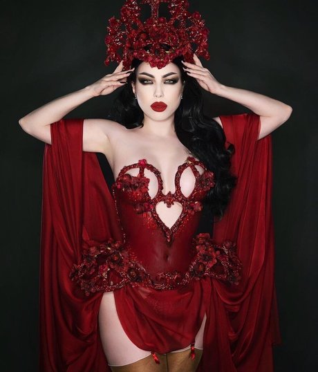 Threnody In Velvet onlyfans leake