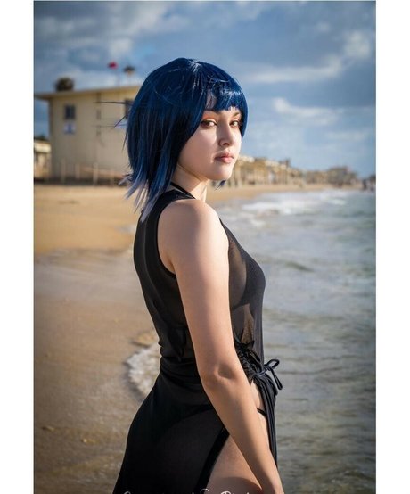 Emily Cos is on onlyfans