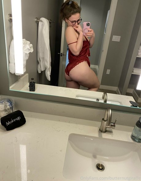 Butternutgiraffe leak onlyfans nude