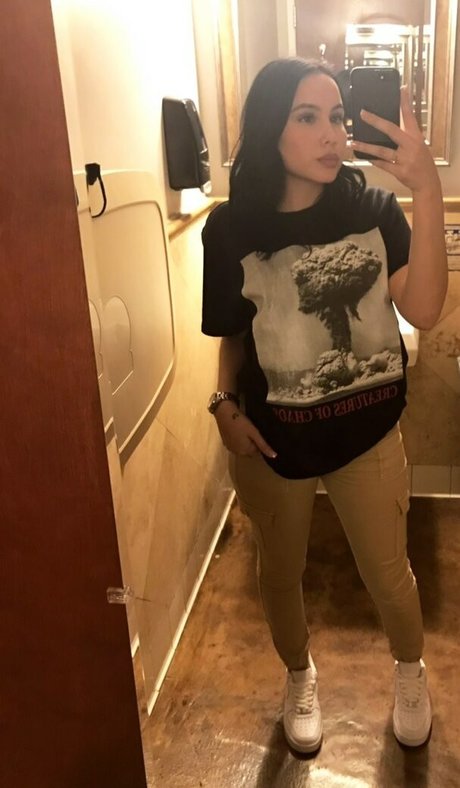 Alejandramariaxo onlyfans model