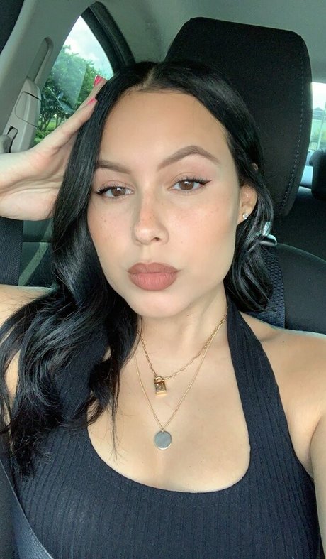 Alejandramariaxo onlyfans leaked pics