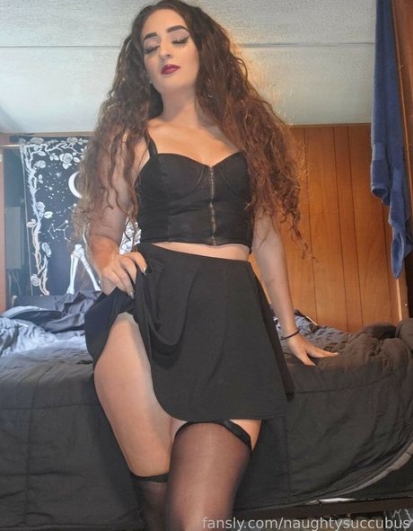 naughtysuccubus only fans leaked