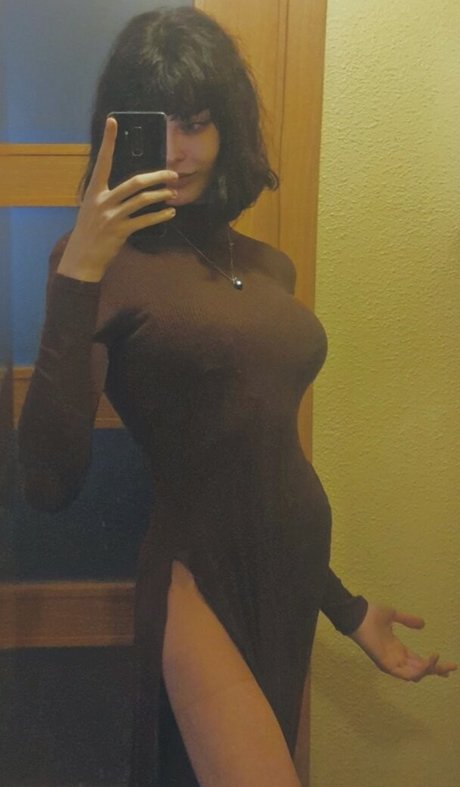 Niki Zmf Profile pic