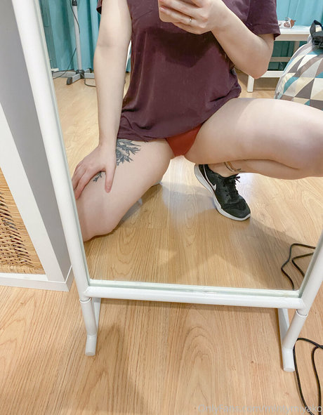 MintyMiyako leaked only fans