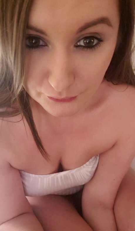 boredenglishwife nude onlyfans