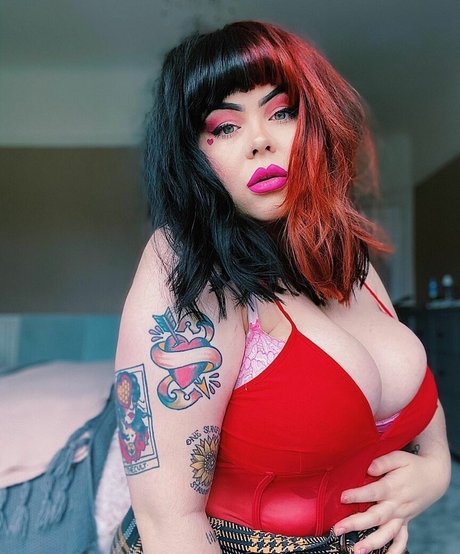 RebelRebellll onlyfans gratis