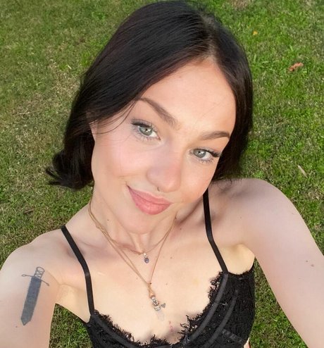 lucifersgf420 onlyfans nudes