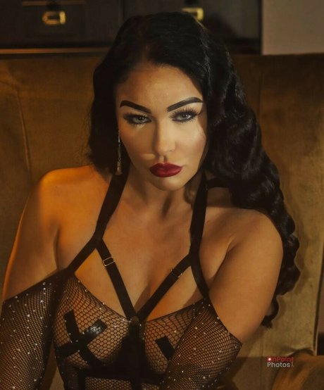 Reign Chaos naked onlyfans