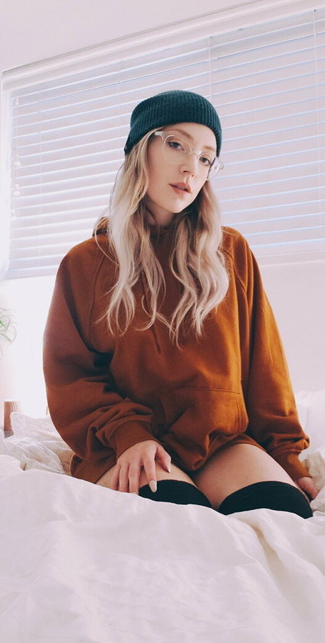 Katiebelle onlyfans topless