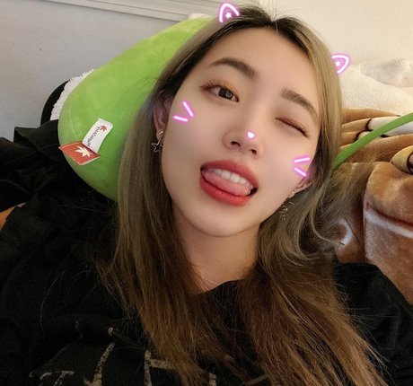 Yoojin naked on onlyfans