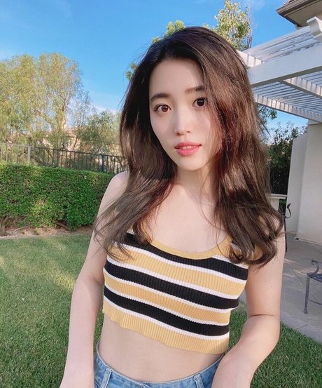 Yoojin onlyfans nude content