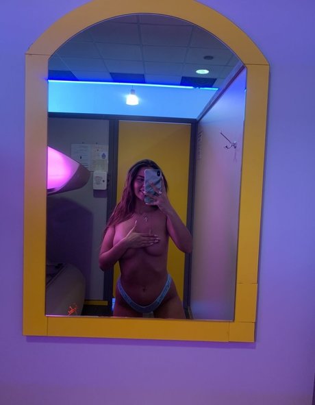 redhead thick onlyfans beautiful nude shot