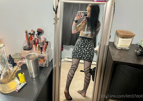 Little Doll only fans leaks