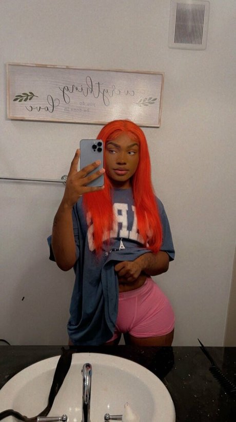 Hatedrobyn onlyfans explicit content