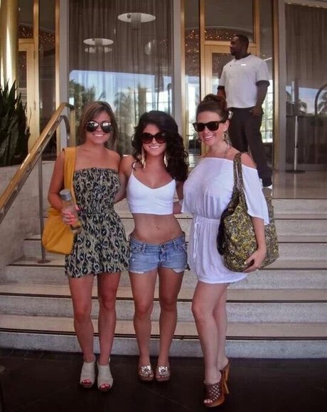 Julie Stackhouse onlyfans leaks.