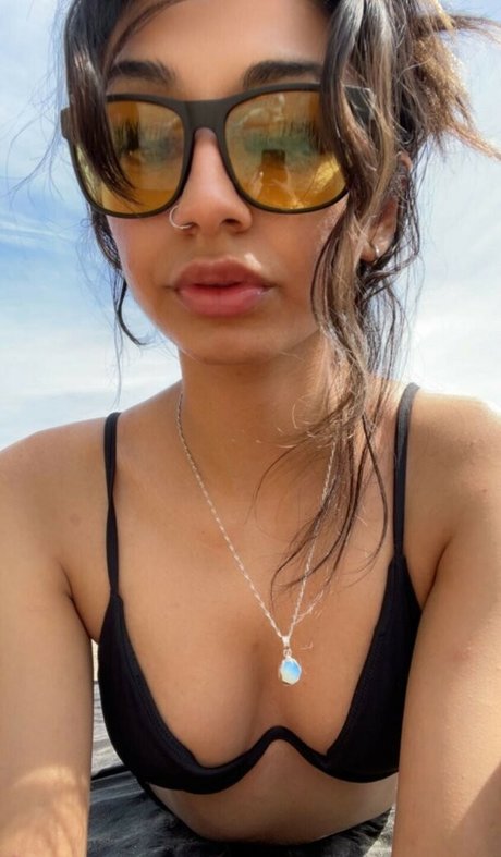 Bhavika Shah onlyfans model photo