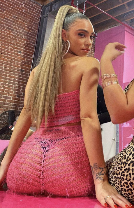 Makayla London onlyfans strip