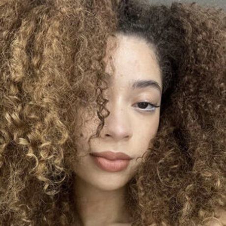 Ariannababyy onlyfans striptease