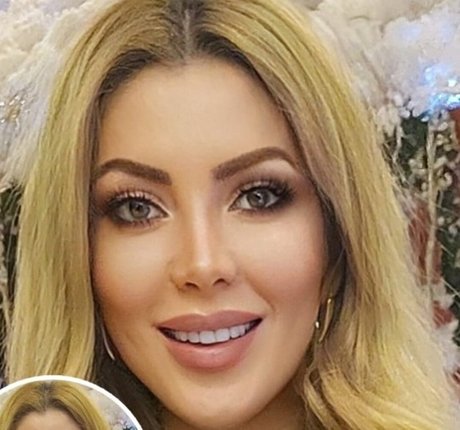 Dunya Vlog onlyfans naked leak