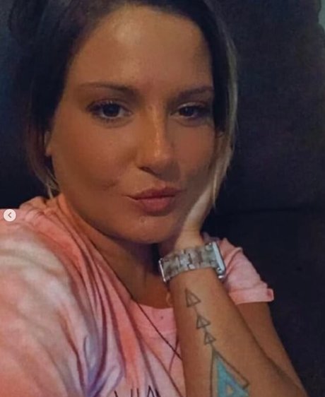 Charlotte Nastase onlyfans model images