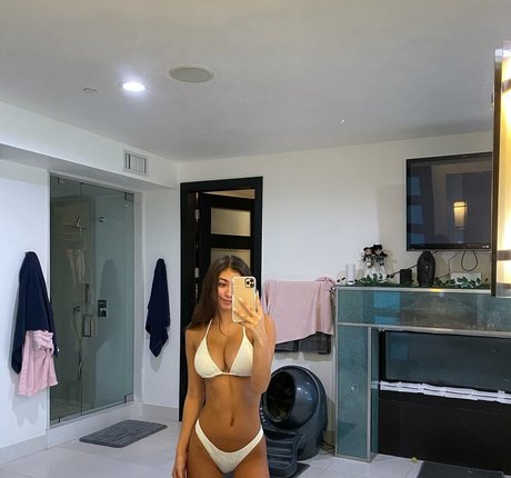 Mia Hayward onlyfans nude leaked