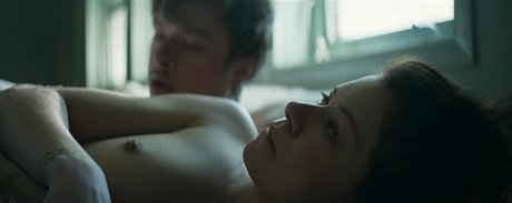 Tatiana Maslany onlyfans sexy