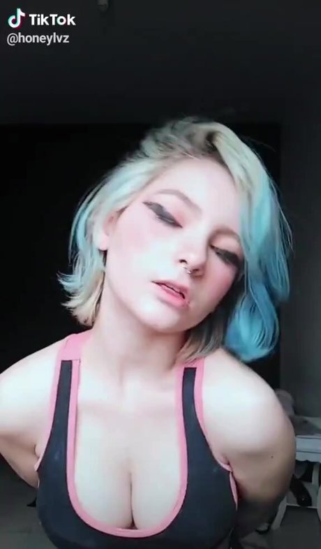 Honeylvz nude onlyfans porn