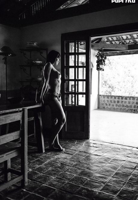 Emmanuelle Guimaraes onlyfans boobs