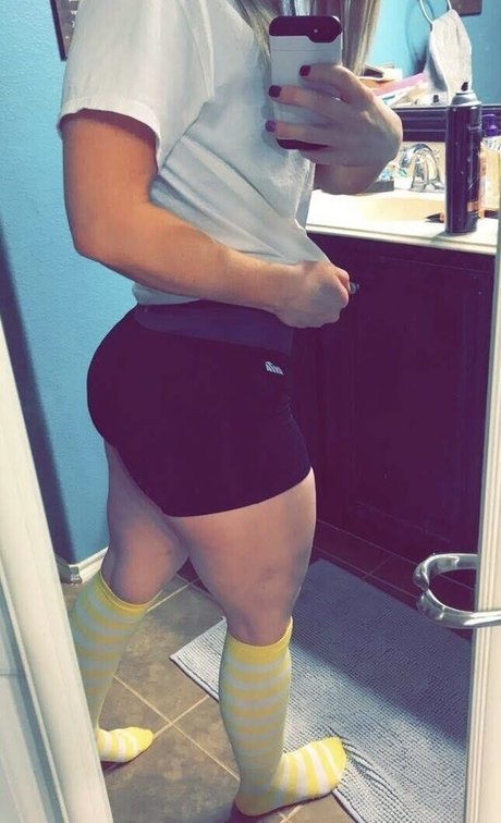 Ashleelyn__ only fans leaks