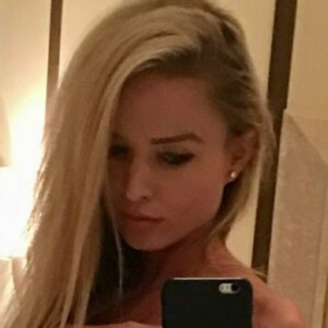 Kiss Kara nude onlyfans