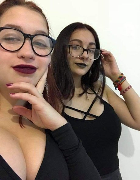 Montselopezz onlyfans model