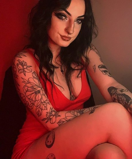 dropdeadroses nude onlyfans