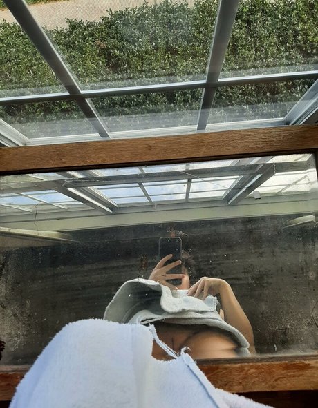 Lousyonie naked onlyfans