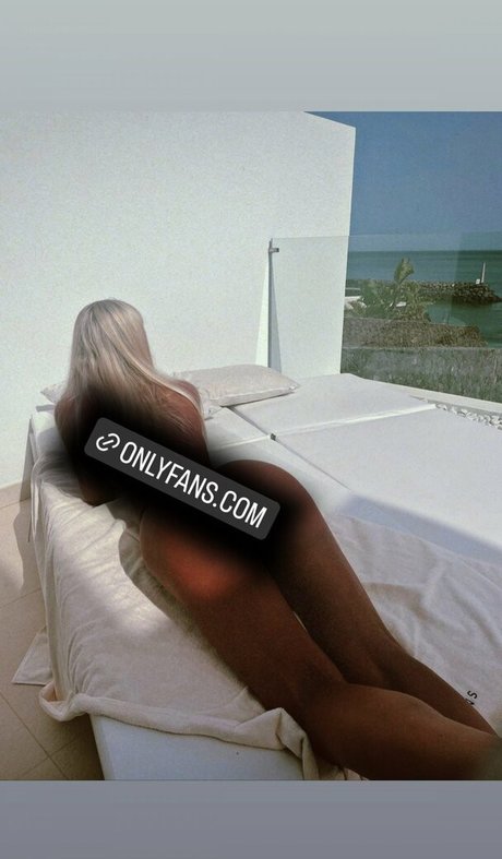 CaitlinJessie leaked onlyfans content