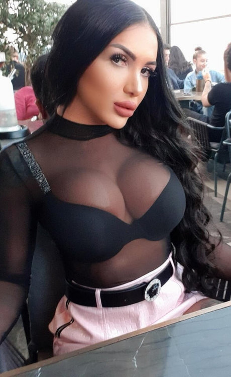 TS Afet Yakar onlyfans leak fuck